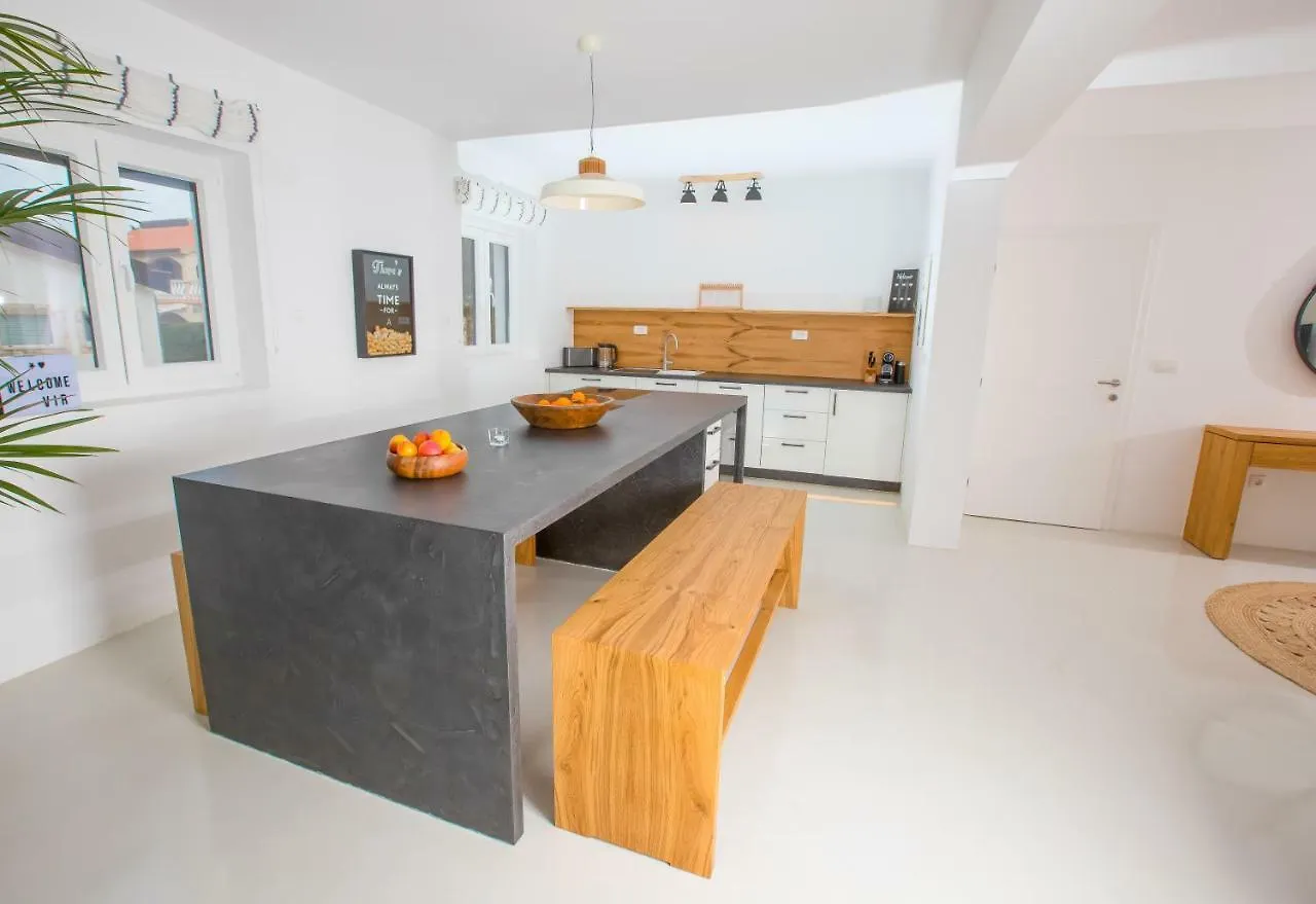 Apartmán Sunsetloft Vir